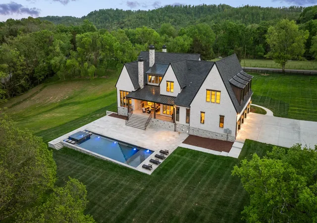 Photo 2 of Mansion for sale at 1862 Pleasant Hl Rd, Franklin, TN 37067 | MLS# 3254758 | Listing updated on 2026-08-20