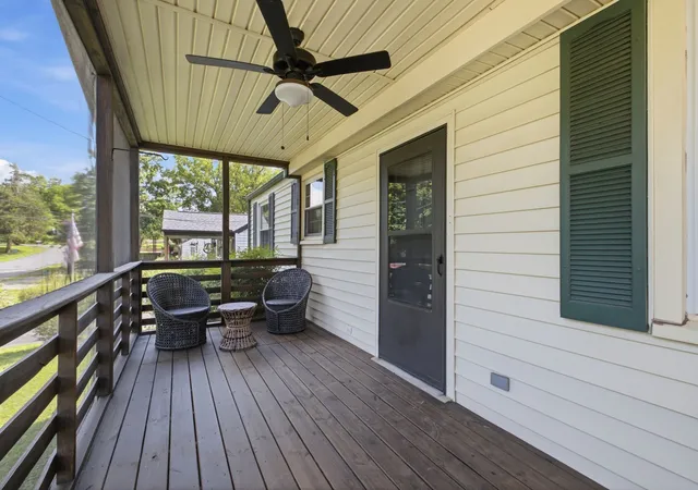 Homes for sale in Nashville, TN | 5615 Meadowcrest Ln, Nashville, TN 37209 | MLS# 3254912