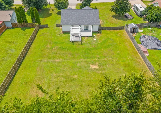 Photo 2 of Single family home for sale at 2223 Kim Dr, Clarksville, TN 37043 | MLS# 3260135 | Listing updated on 2026-09-13