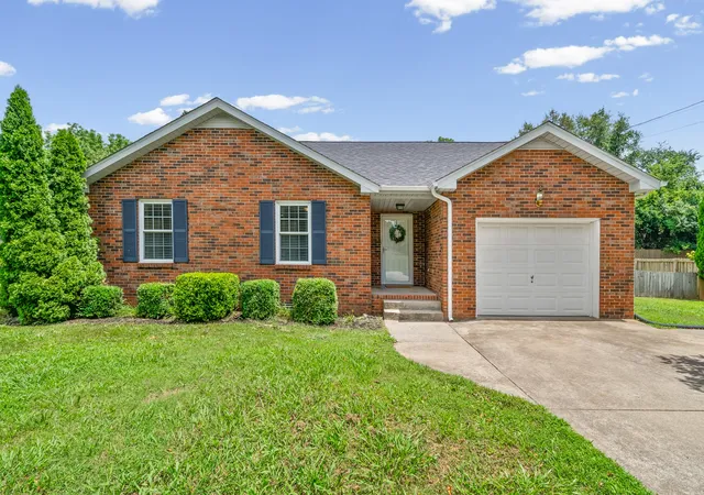 Photo 1 of Single family home for sale at 2223 Kim Dr, Clarksville, TN 37043 | MLS# 3260135 | Listing updated on 2026-10-28