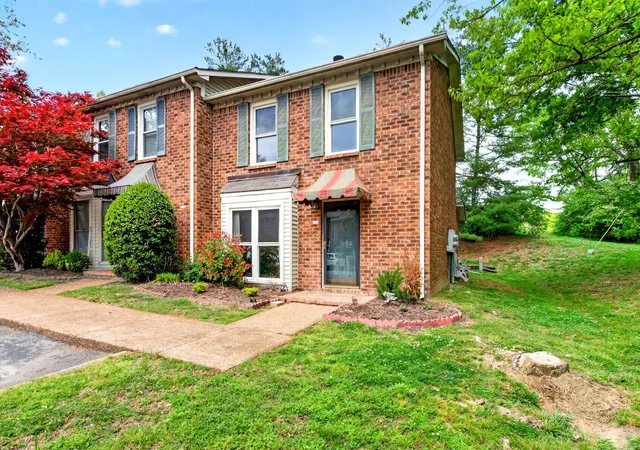 Homes for sale in Nashville, TN | 528 Williamsburg Dr, Nashville, TN 37214 | MLS# 3253614