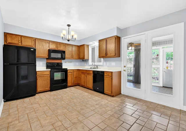 5th image of 528 Williamsburg Dr, Nashville, TN 37214 | MLS# 3253614