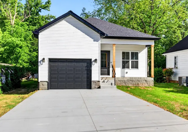Homes for sale in Guthrie, KY | 359 Third St, Guthrie, KY 42234 | MLS# 3254965