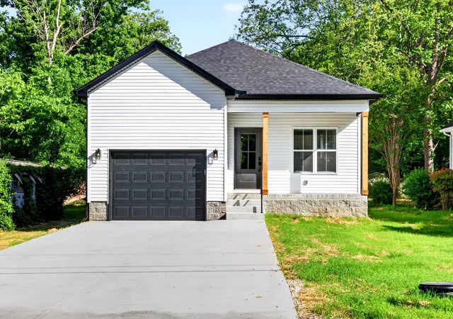 Homes for sale in Guthrie, KY | 359 Third St, Guthrie, KY 42234 | MLS# 3254965