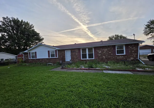 2nd image of 2240 Robin Dr, Clarksville, TN 37042 | MLS# 3305538