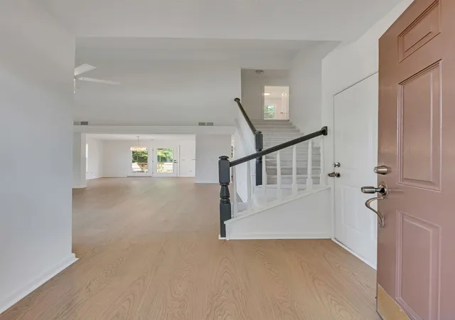 Photo 3 of Single family home for sale at 3704 Portsmouth Ct, Old Hickory, TN 37138 | MLS# 3254694 | Listing updated on 2026-10-01