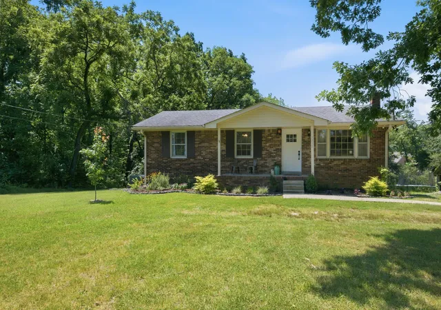 Homes for sale in Fairview, TN | 7515 Horn Tavern Rd, Fairview, TN 37062 | MLS# 3256375