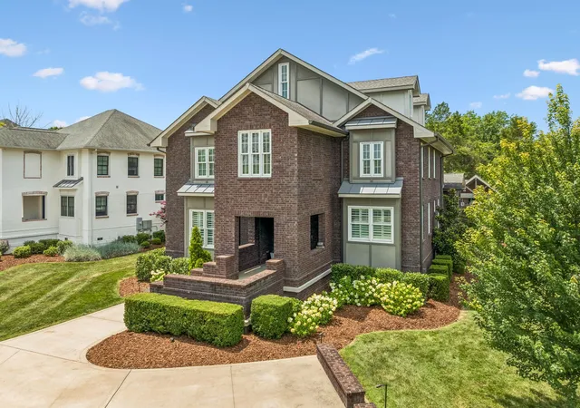 Photo 1 of Single family home for sale at 4601 Granny White Pike, Nashville, TN 37220 | MLS# 3264233 | Listing updated on 2026-08-27