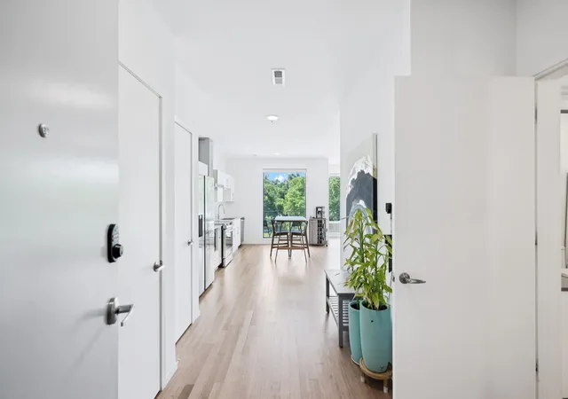 5th image of 806 Olympic St #303, Nashville, TN 37203 | MLS# 3256163