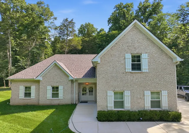2nd image of 1304 Summer Station Dr, Chapel Hill, TN 37034 | MLS# 3253507