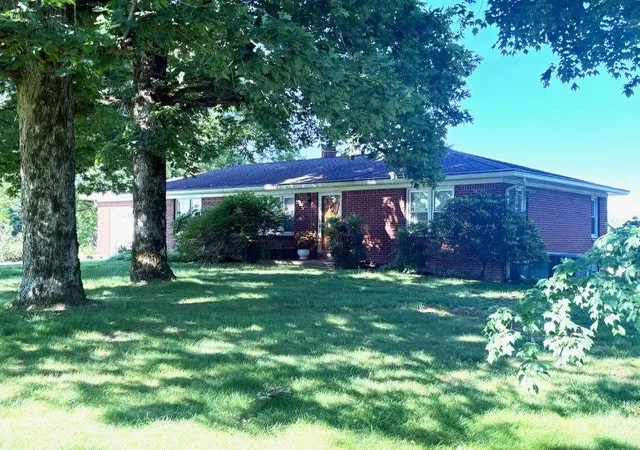 Homes for sale in Red Boiling Springs, TN | 815 Gamaliel Rd, Red Boiling Springs, TN 37150 | MLS# 3253426