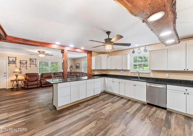 Photo 2 of Single family home for sale at 2045 Scenic Meadow Way #2045, Powell, TN 37849 | MLS# 3518839 | Listing updated on 2026-09-01