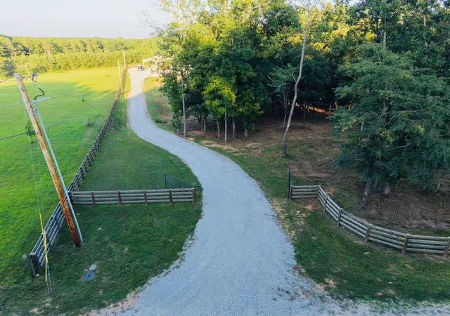 2nd image of 27 Davis Lane, Lawrenceburg, TN 38464 | MLS# 3253632