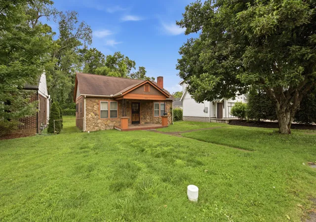 Photo 3 of Single family home for sale at 2305 Cisco St, Nashville, TN 37204 | MLS# 3255702 | Listing updated on 2026-08-24