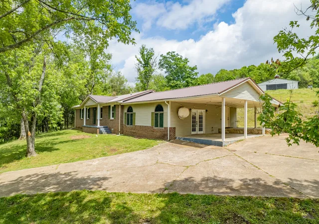 Homes for sale in Hampshire, TN | 4187 Booker Farm Rd, Hampshire, TN 38461 | MLS# 3254898