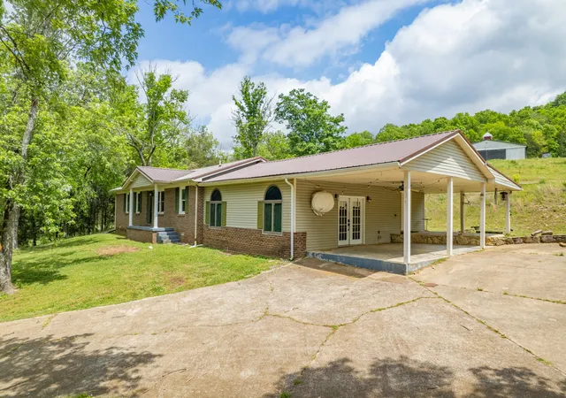 Homes for sale in Hampshire, TN | 4187 Booker Farm Rd, Hampshire, TN 38461 | MLS# 3254898