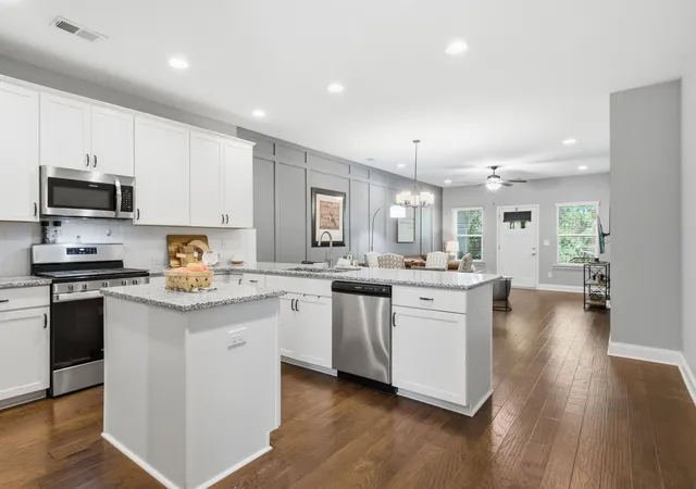 Photo 1 of Single family home for sale at 2027 Moultrie Cir, Franklin, TN 37064 | MLS# 3254906 | Listing updated on 2026-10-12