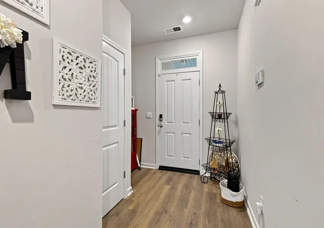Photo 4 of Single family home for sale at 7623 Gunners Landing Dr, Antioch, TN 37013 | MLS# 3309131 | Listing updated on 2026-09-17