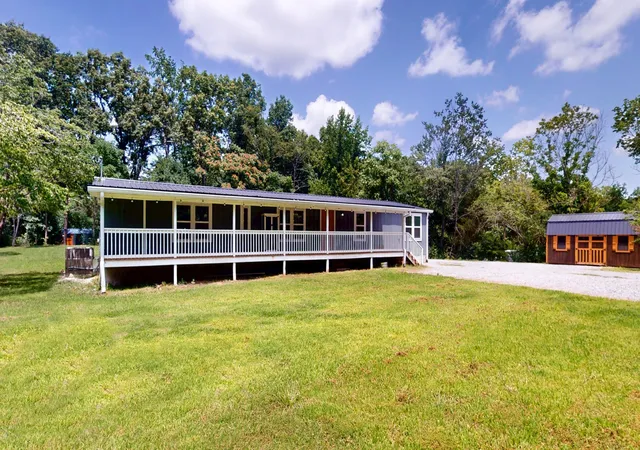 Homes for sale in Bon Aqua, TN | 9464 Sugar Tree Dr, Bon Aqua, TN 37025 | MLS# 3256202