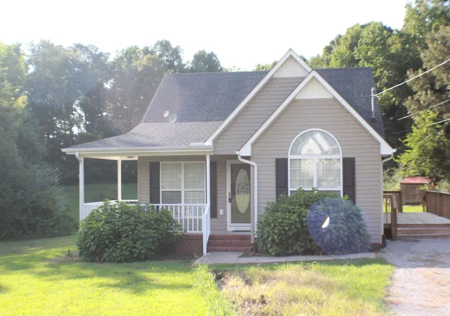 Photo 1 of Single family home for sale at 32 Tranquility Dr, Fayetteville, TN 37334 | MLS# 3510478 | Listing updated on 2026-08-21