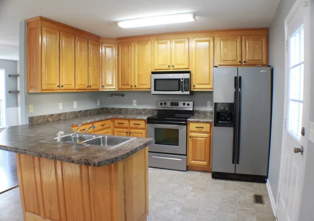 Photo 3 of Single family home for sale at 32 Tranquility Dr, Fayetteville, TN 37334 | MLS# 3510478 | Listing updated on 2026-08-21