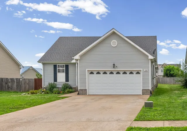 Photo 2 of Sale Pending at 3796 Cindy Jo Dr, Clarksville, TN 37040 | MLS# 3253602 | Listing updated on 2026-08-27