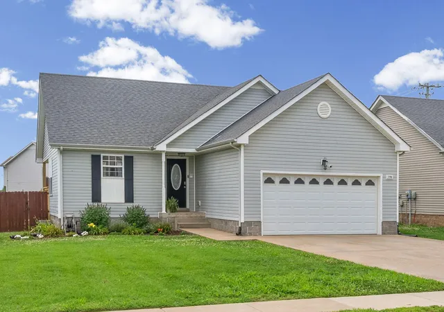 Photo 3 of Sale Pending at 3796 Cindy Jo Dr, Clarksville, TN 37040 | MLS# 3253602 | Listing updated on 2026-08-27