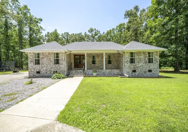 Homes for sale in Savannah, TN | 330 Robin Hood Loop, Savannah, TN 38372 | MLS# 3253619
