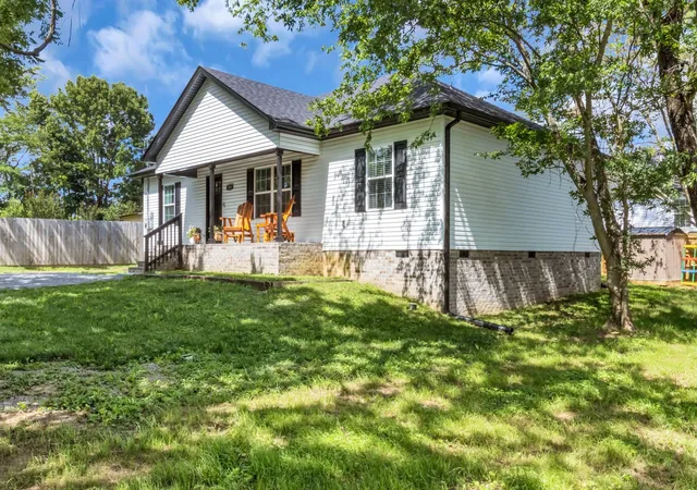 Homes for sale in Shelbyville, TN | 203 Martha St, Shelbyville, TN 37160 | MLS# 3256388