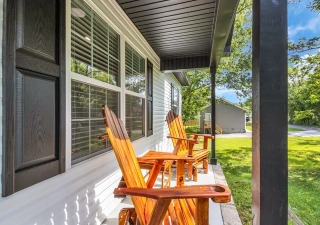 3rd image of 203 Martha St, Shelbyville, TN 37160 | MLS# 3256388