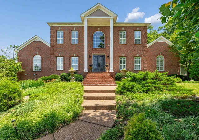 Photo 2 of Single family home for sale at 2629 Goose Crk Byp, Franklin, TN 37064 | MLS# 3278661 | Listing updated on 2026-10-12