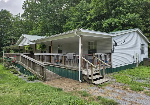 Homes for sale in Whitleyville, TN | 1142 Trace Creek Rd, Whitleyville, TN 38588 | MLS# 3261121