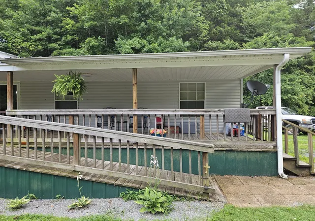 Photo 4 of Manufactured home for sale at 1142 Trace Crk Rd, Whitleyville, TN 38588 | MLS# 3261121 | Listing updated on 2026-08-20