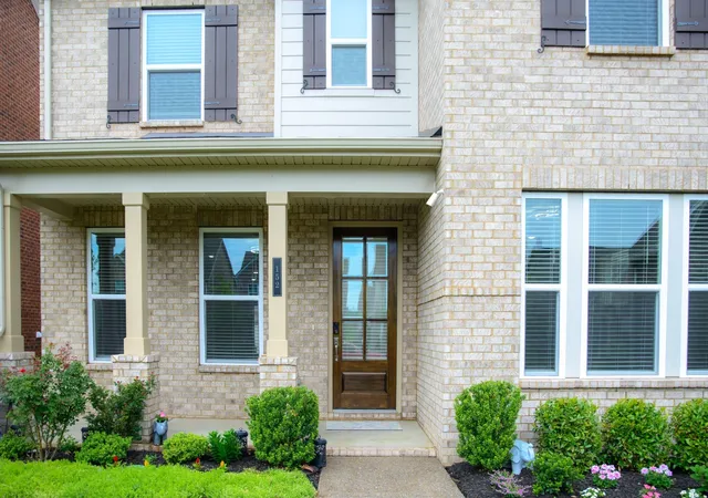 Homes for sale in Franklin, TN | 152 Calm Waters St, Franklin, TN 37064 | MLS# 3259738
