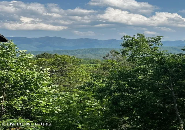 2nd image of 3 Powdermill Dr, Gatlinburg, TN 37738 | MLS# 3254708
