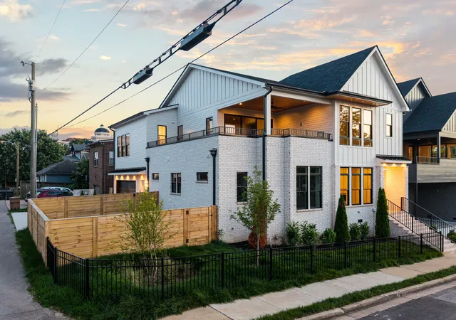 Photo 3 of Single family home for sale at 1411 Wade Ave, Nashville, TN 37212 | MLS# 3254777 | Listing updated on 2026-08-20