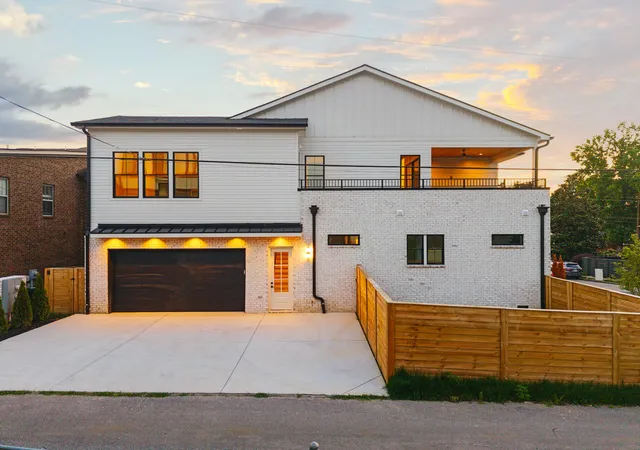 Photo 4 of Single family home for sale at 1411 Wade Ave, Nashville, TN 37212 | MLS# 3254777 | Listing updated on 2026-08-20