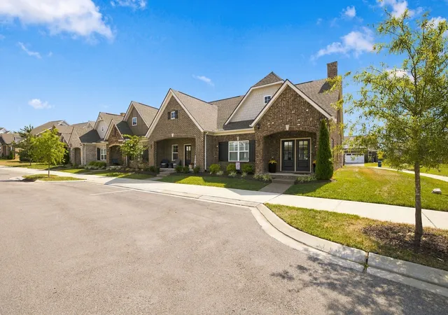 Photo 2 of Single family home for sale at 115 Calm Waters St, Franklin, TN 37064 | MLS# 3542732 | Listing updated on 2026-09-23