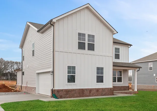 Photo 3 of Sale Pending at 828 Averitt Ln, Lebanon, TN 37087 | MLS# 3254852 | Listing updated on 2026-07-20