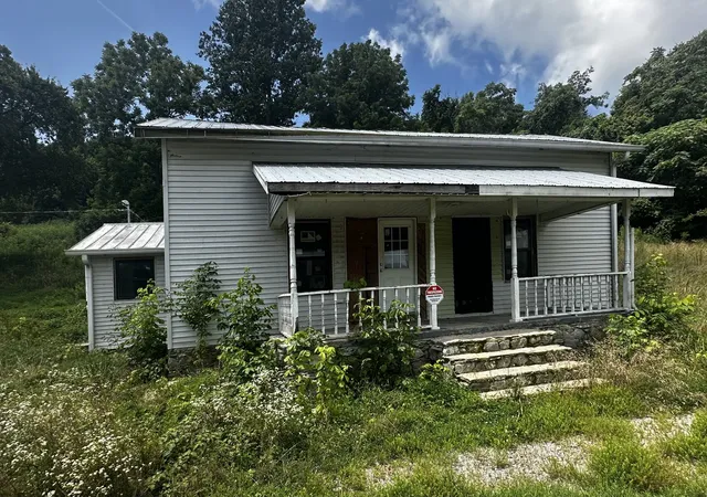 Homes for sale in Ethridge, TN | 13135 Campbellsville Rd, Ethridge, TN 38456 | MLS# 3254825