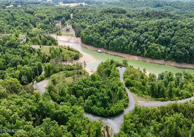 Photo 2 of Land for sale at 25 Stone Brg Dr, Dandridge, TN 37725 | MLS# 3254779 | Listing updated on 2026-08-20