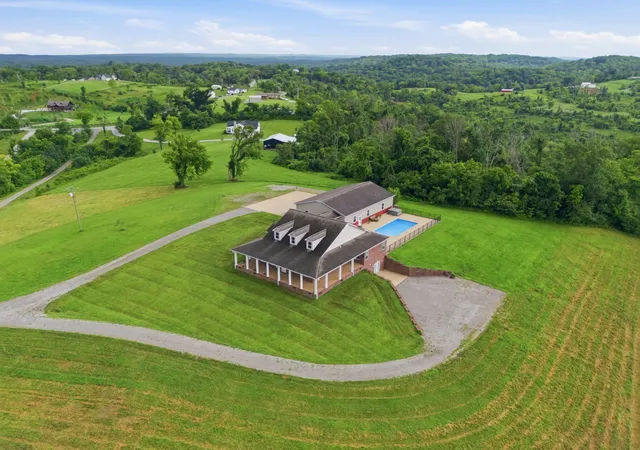 Photo 1 of Single family home for sale at 1655 Blackburn Ln, Spring Hill, TN 37174 | MLS# 3306232 | Listing updated on 2026-08-27