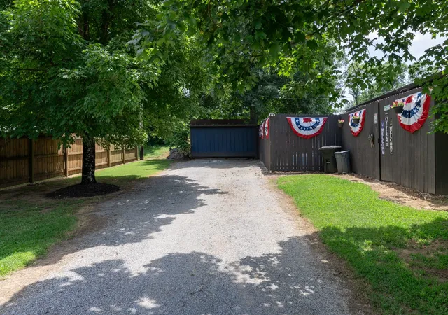 33rd image of 830 New Shackle Island Rd, Hendersonville, TN 37075 | MLS# 3269456