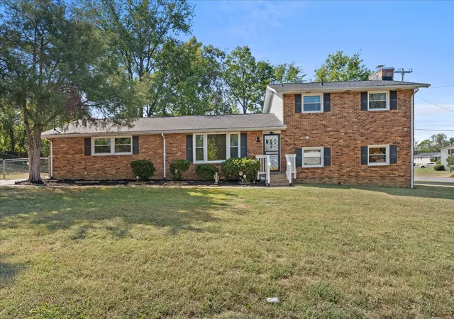 Photo 1 of Single family home for sale at 3300 Leondale Ter, Nashville, TN 37207 | MLS# 3601825 | Listing updated on 2026-10-08