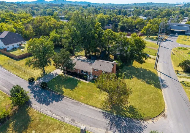 Photo 3 of Single family home for sale at 3300 Leondale Ter, Nashville, TN 37207 | MLS# 3601825 | Listing updated on 2026-10-08