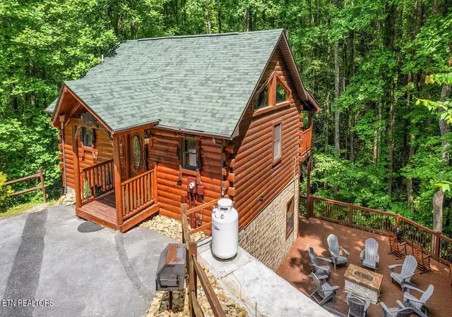 Photo 1 of Single family home for sale at 2429 Shady Crk Way, Sevierville, TN 37862 | MLS# 3302053 | Listing updated on 2026-09-04