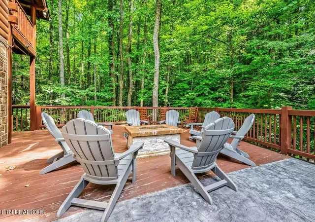 Photo 2 of Single family home for sale at 2429 Shady Crk Way, Sevierville, TN 37862 | MLS# 3302053 | Listing updated on 2026-09-04