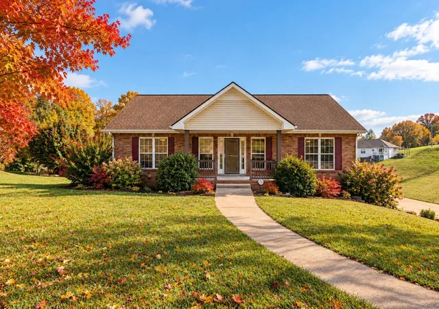 Single family home for sale at 1007 Copper Kettle Cir, Pleasant View, TN 37146 | MLS# 3255199