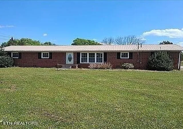 Homes for sale in Decherd, TN | 992 Shelly Rd, Decherd, TN 37324 | MLS# 3254845