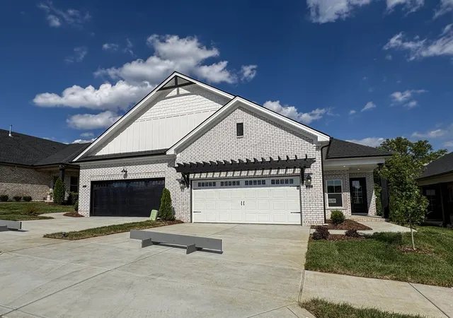 1st image of 2015 Horseshoe Cir, Gallatin, TN 37066 | MLS# 3255628